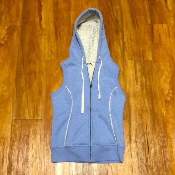 Old Navy Purple Sherpa Vest Size XS - Picture 2 of 11